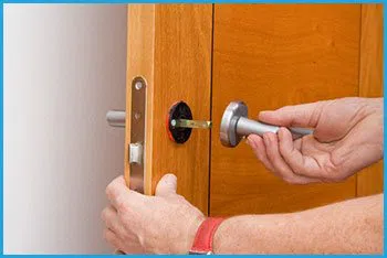 Lock Locksmith Services Arlington, TX 817-357-4845 - 12-changing-locks