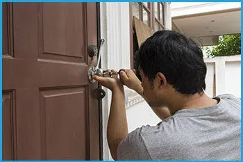 Lock Locksmith Services Arlington, TX 817-357-4845 - 16-emergency-locksmith-opening