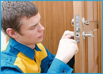 Lock Locksmith Services Arlington, TX 817-357-4845 - 5-lock-opening